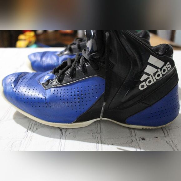 Men's Adidas NXT LEVEL SPEED 3 Shoes Size 10 - Picture 2 of 9